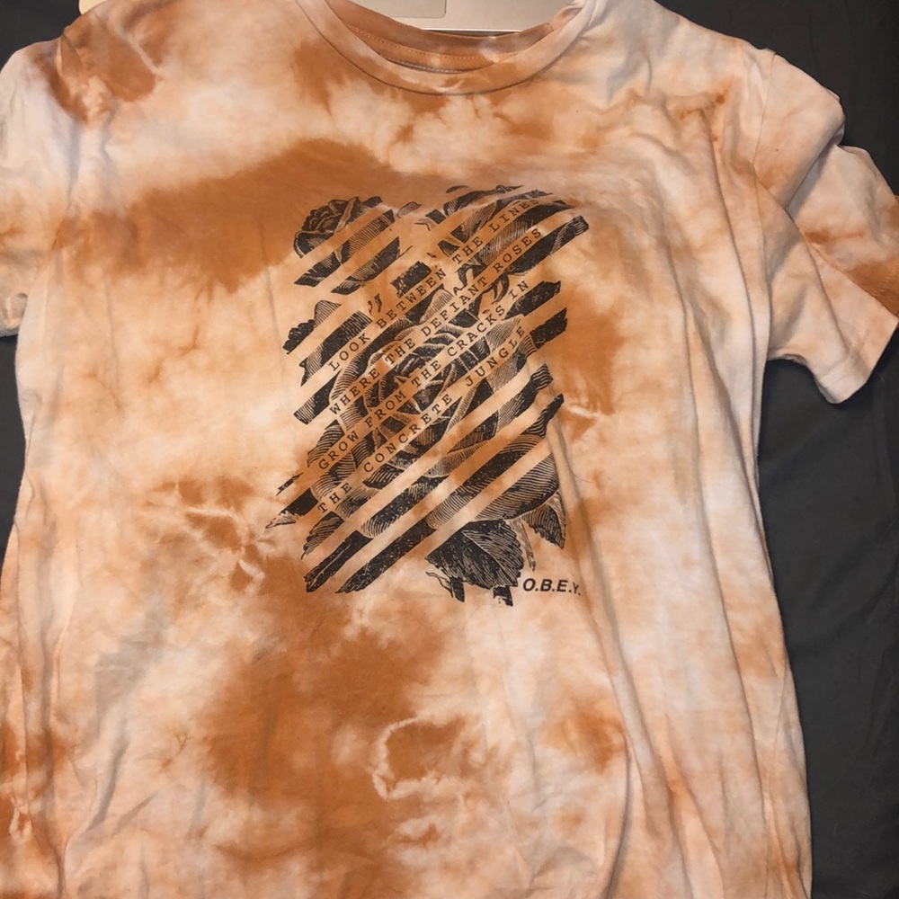 OBEY t shirt size small